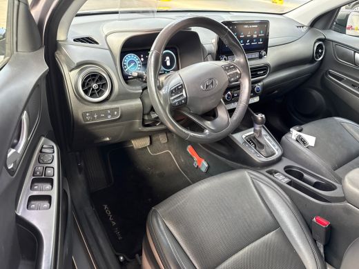 Hyundai Kona 1.6 GDI HEV Premium Automaat Stoelkoel+verw. Carplay Adap.Cruis ActivLease financial lease