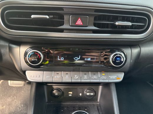 Hyundai Kona 1.6 GDI HEV Premium Automaat Stoelkoel+verw. Carplay Adap.Cruis ActivLease financial lease