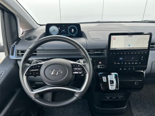 Hyundai Staria Dubbel Cabine UNIEK! | Dubbele Cabine | Trekhaak 1500 KG Trekgewicht | Navigatie | Airco Automati... ActivLease financial lease