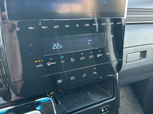 Hyundai Staria Dubbel Cabine UNIEK! | Dubbele Cabine | Trekhaak 1500 KG Trekgewicht | Navigatie | Airco Automati... ActivLease financial lease
