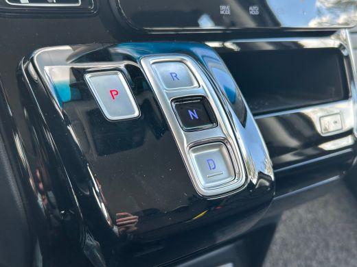 Hyundai Staria Dubbel Cabine UNIEK! | Dubbele Cabine | Trekhaak 1500 KG Trekgewicht | Navigatie | Airco Automati... ActivLease financial lease