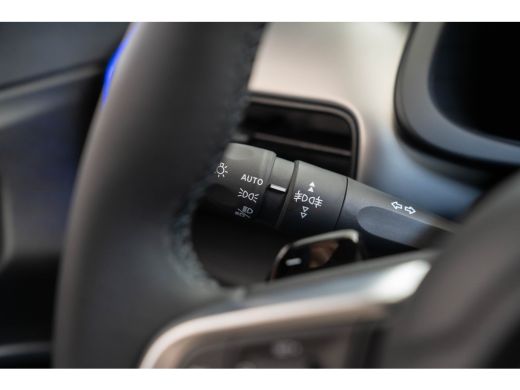 Jeep Avenger 1.2 e-Hybrid Summit | Tot 8 Jaar Garantie | Navigatie | Camera | El. Achterklep | Climate Control... ActivLease financial lease