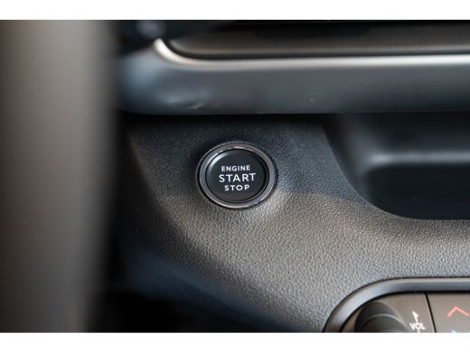 Jeep Avenger 1.2 e-Hybrid Summit | Tot 8 Jaar Garantie | Navigatie | Camera | El. Achterklep | Climate Control... ActivLease financial lease