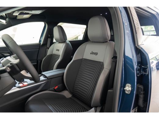 Jeep Compass First Edition 74 kWh | Trekhaak | Navigatie | 360gr Camera | Keyless | All-Season Banden | Apple ... ActivLease financial lease
