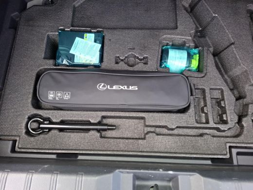Lexus LBX 1.5 Business Line 2WD | CarPlay | Cruise Adpt. | Camera | ActivLease financial lease