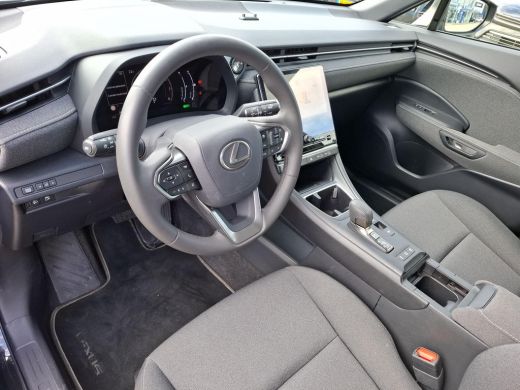 Lexus LBX 1.5 Business Line 2WD | CarPlay | Cruise Adpt. | Camera | ActivLease financial lease