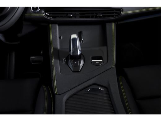 Lynk & Co 01 1.5 PHEV 276 PK More | S/K-panodak | Dig. Cockpit | Stoel-+Stuurverw. | 360 Camera | Adapt. Cruis... ActivLease financial lease