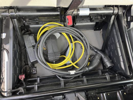 MAN eTGE Basis 36 kWh L3 H3 (2-Fase) {SoH-88%} Aut. *HEATPUMP | NAVI-FULLMAP | AIRCO | CRUISE | CAMERA | H... ActivLease financial lease