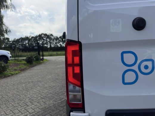 MAN eTGE Basis 36 kWh L3 H3 (2-Fase) {SoH-88%} Aut. *HEATPUMP | NAVI-FULLMAP | AIRCO | CRUISE | CAMERA | H... ActivLease financial lease