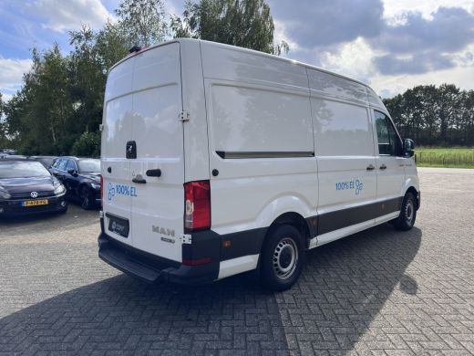 MAN eTGE Basis 36 kWh L3 H3 (2-Fase) {SoH-88%} Aut. *HEATPUMP | NAVI-FULLMAP | AIRCO | CRUISE | CAMERA | H... ActivLease financial lease