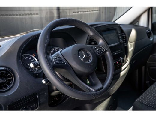 Mercedes-Benz eVito | 90KWH | WLPT 367KM | Volledig Elektrisch | SOH 97.5% | Camera | Navi | Stoelverw. | Airco | 3-Zits ActivLease financial lease