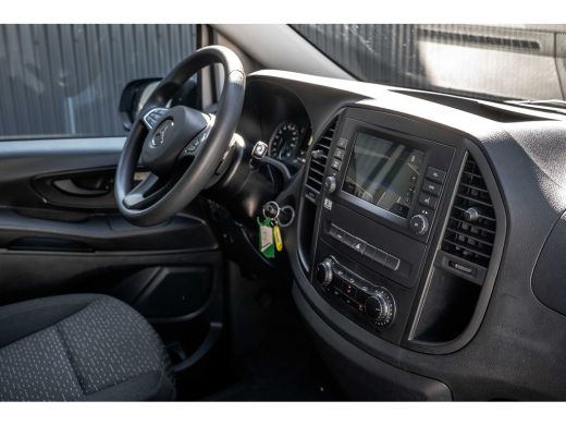 Mercedes-Benz eVito | 90KWH | WLPT 367KM | Volledig Elektrisch | SOH 97.5% | Camera | Navi | Stoelverw. | Airco | 3-Zits ActivLease financial lease