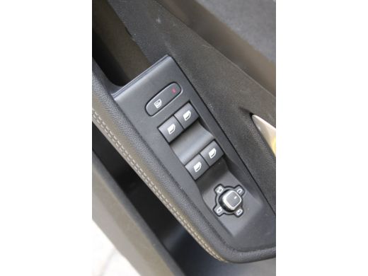 Opel Astra Electric 58 kWh Ultimate | SOH 98% | Warmtepomp | Schuif-kanteldak | Matrix LED | Suede bekleding | ActivLease financial lease