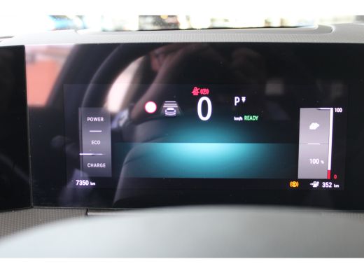 Opel Astra Electric 58 kWh Ultimate | SOH 98% | Warmtepomp | Schuif-kanteldak | Matrix LED | Suede bekleding | ActivLease financial lease