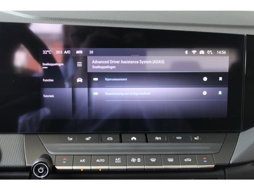 Opel Astra Electric 58 kWh Ultimate | SOH 98% | Warmtepomp | Schuif-kanteldak | Matrix LED | Suede bekleding | ActivLease financial lease