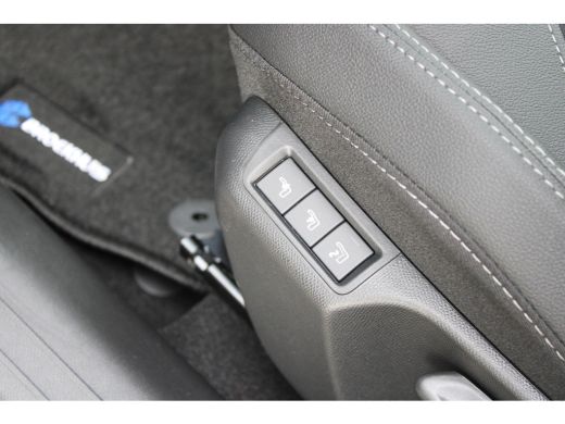 Opel Corsa 1.2 Turbo Ultimate | Navigatie | Camera | Massage | Stoelverwarming | Alcantara | Apple carplay | ActivLease financial lease