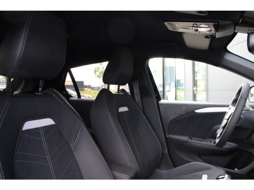 Opel Corsa 1.2 Turbo Ultimate | Navigatie | Camera | Massage | Stoelverwarming | Alcantara | Apple carplay | ActivLease financial lease
