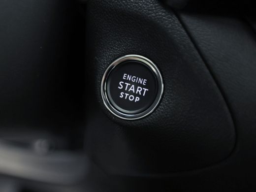 Opel Grandland 1.6 Turbo Plug-In Hybrid Elegance Black Pack 224Pk Automaat (VIRTUAL COCKPIT, SOH 98,4%, BLACK PA... ActivLease financial lease
