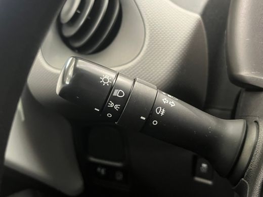 Peugeot 108 1.0 e-VTi Active Camera | Carplay | Airco | Bleutooth | Centrale Vergrendeling | LED Dagrij | Ele... ActivLease financial lease