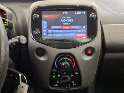 Peugeot 108 1.0 e-VTi Active Camera | Carplay | Airco | Bleutooth | Centrale Vergrendeling | LED Dagrij | Ele... ActivLease financial lease
