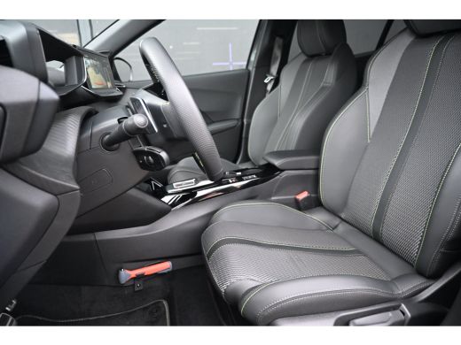 Peugeot 2008 1.2 Hybrid 145 GT Tot 8 Jaar Garantie! | Navi by App | Achteruitrijcamera | Cruise Control | Keyl... ActivLease financial lease