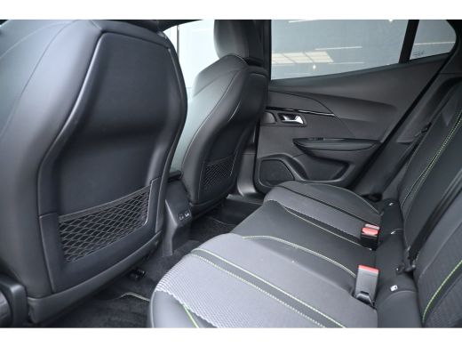 Peugeot 2008 1.2 Hybrid 145 GT Tot 8 Jaar Garantie! | Navi by App | Achteruitrijcamera | Cruise Control | Keyl... ActivLease financial lease