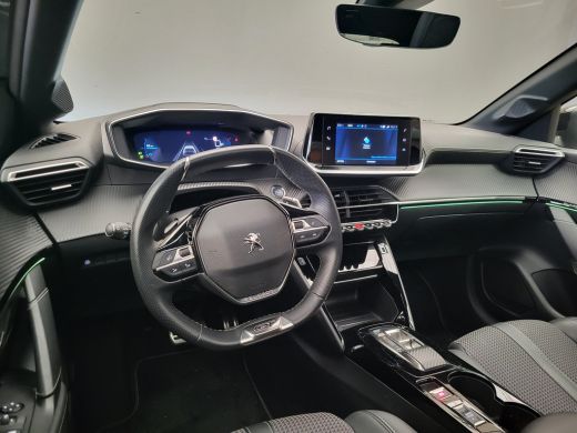 Peugeot 208 1.2 Turbo 100-PK EAT8 Panorama Dak | Camera | 17" Lichtmetaal | Digitaal Dashboard | Parkeersenso... ActivLease financial lease