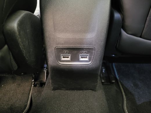 Peugeot 208 1.2 Turbo 100-PK EAT8 Panorama Dak | Camera | 17" Lichtmetaal | Digitaal Dashboard | Parkeersenso... ActivLease financial lease