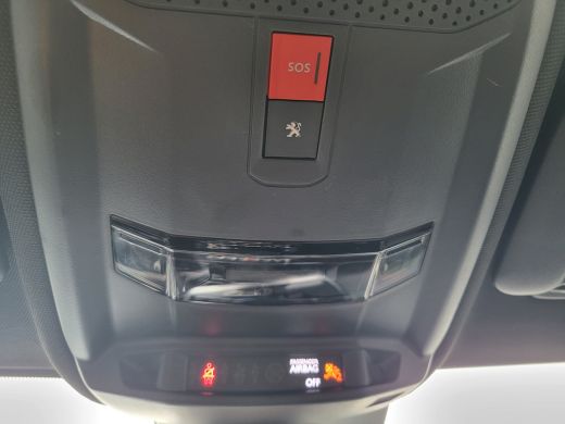 Peugeot 208 1.2 Turbo 100-PK EAT8 Panorama Dak | Camera | 17" Lichtmetaal | Digitaal Dashboard | Parkeersenso... ActivLease financial lease