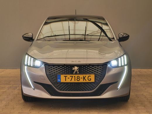 Peugeot 208 1.2 Turbo 100-PK EAT8 Panorama Dak | Camera | 17" Lichtmetaal | Digitaal Dashboard | Parkeersenso... ActivLease financial lease