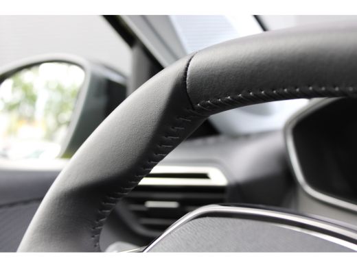 Peugeot 208 1.2 Turbo 100pk Style | Navi by app | Apple carplay | Parkeersensoren | Bluetooth | Cruise control | ActivLease financial lease