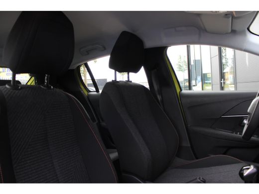 Peugeot 208 1.2 Turbo 100pk Style | Navi by app | Apple carplay | Parkeersensoren | Bluetooth | Cruise control | ActivLease financial lease