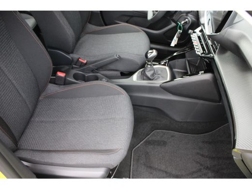 Peugeot 208 1.2 Turbo 100pk Style | Navi by app | Apple carplay | Parkeersensoren | Bluetooth | Cruise control | ActivLease financial lease