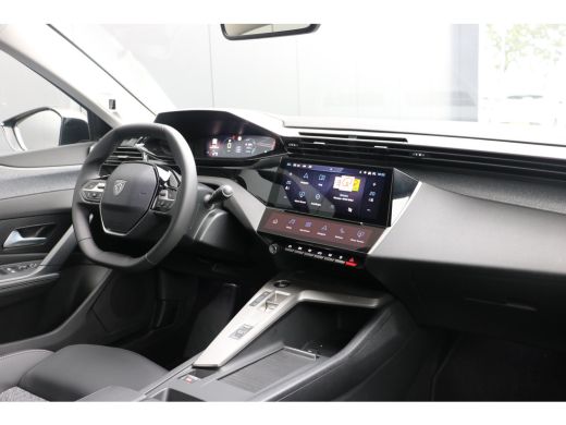 Peugeot 408 1.2 Allure Hybrid 145 | Navi | Stoel en stuurverwarming | Ad. Cruise control | 19'' LMV | Camera | ActivLease financial lease