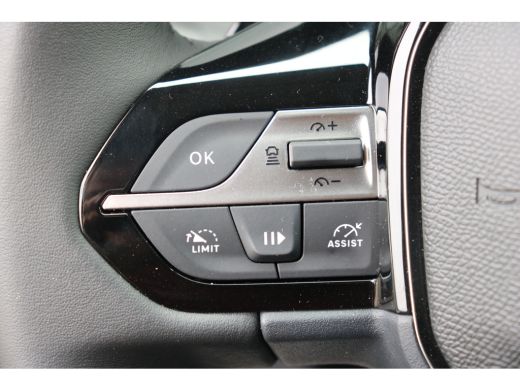 Peugeot 408 1.2 Allure Hybrid 145 | Navi | Stoel en stuurverwarming | Ad. Cruise control | 19'' LMV | Camera | ActivLease financial lease