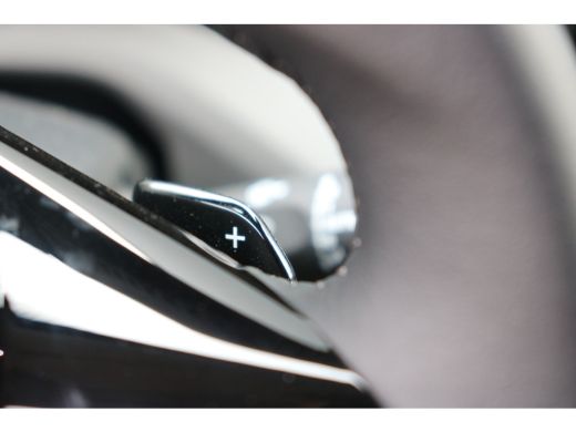 Peugeot 408 1.2 Allure Hybrid 145 | Navi | Stoel en stuurverwarming | Ad. Cruise control | 19'' LMV | Camera | ActivLease financial lease