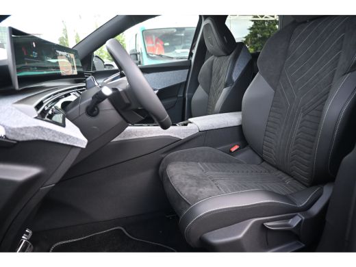 Peugeot 5008 GT | Adaptieve cruise control met Stop&Go functie | LED 3D-achterlichten | Pack Safety Plus ActivLease financial lease