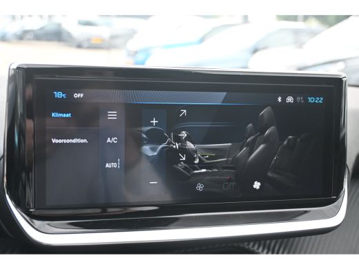 Peugeot e-2008 Business tot 8 Jaar garantie! | Climate Control | Dashboard in zacht materiaal met carboneffect e... ActivLease financial lease
