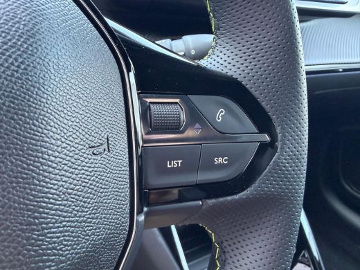 Peugeot e-208 GT | Elektrische parkeerrem | Elektrische parkeerrem | Extra getinte achterste zijruiten en achte... ActivLease financial lease