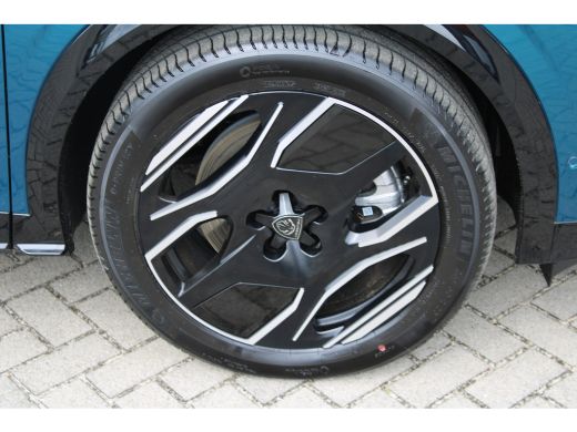 Peugeot e-3008 Dual Motor Launch Edition 325PK Incl. &euro;7.500 voorraad premie | Focal Hi-Fi | Schuif-/Kantel Dak |... ActivLease financial lease