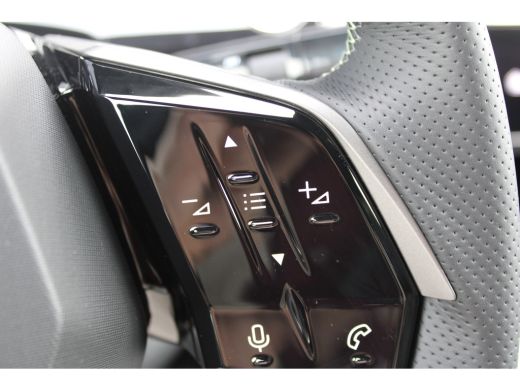 Peugeot e-3008 Dual Motor Launch Edition 325PK Incl. &euro;7.500 voorraad premie | Focal Hi-Fi | Schuif-/Kantel Dak |... ActivLease financial lease