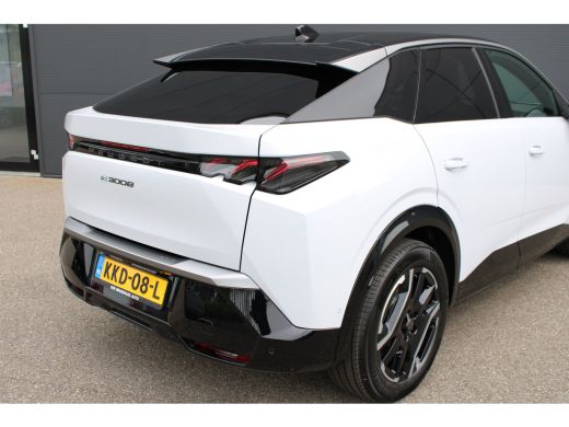 Peugeot e-3008 GT Avantage 210 73 kWh | Fase 3 laden | Luxe stoelen | Massage | Stoelverwarming | Alcantara | Na... ActivLease financial lease
