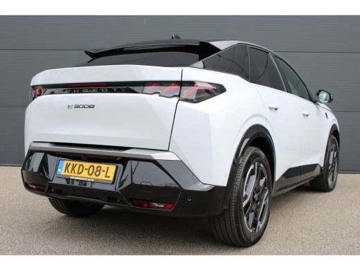 Peugeot e-3008 GT Avantage 210 73 kWh | Fase 3 laden | Luxe stoelen | Massage | Stoelverwarming | Alcantara | Na... ActivLease financial lease