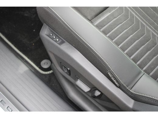 Peugeot e-3008 GT Avantage 210 73 kWh | Fase 3 laden | Luxe stoelen | Massage | Stoelverwarming | Alcantara | Na... ActivLease financial lease