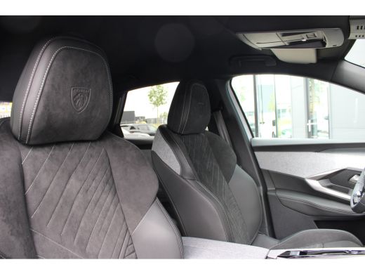 Peugeot e-3008 GT Avantage 210 73 kWh | Fase 3 laden | Luxe stoelen | Massage | Stoelverwarming | Alcantara | Na... ActivLease financial lease