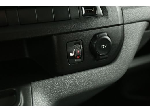 Peugeot e-Expert 75 kWh L2H1 Long Range | Snelladen | SOH 96% | Airco | Cruise | Camera | Carplay | 3 Zits | 2xSch... ActivLease financial lease