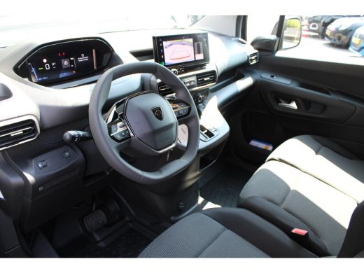 Peugeot e-Partner 136 L1 50 kWh | Fase 3 laden | Navigatie | Camera | 3-Zits | Parkeersensoren voor + achter | Appl... ActivLease financial lease