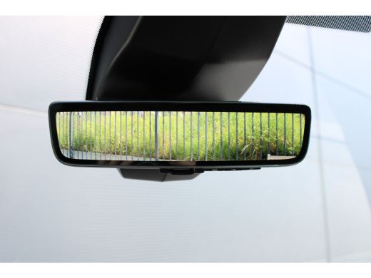 Peugeot e-Partner 136 L1 50 kWh | Fase 3 laden | Navigatie | Camera | 3-Zits | Parkeersensoren voor + achter | Appl... ActivLease financial lease
