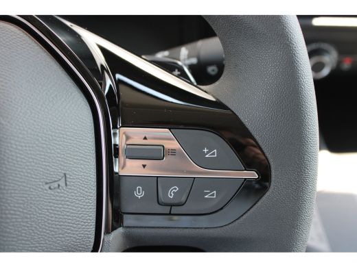 Peugeot e-Partner 136 L1 50 kWh | Fase 3 laden | Navigatie | Camera | 3-Zits | Parkeersensoren voor + achter | Appl... ActivLease financial lease
