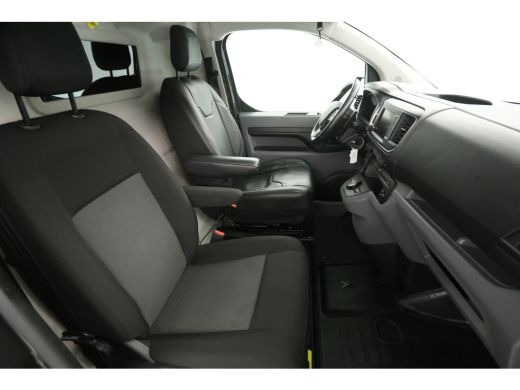 Peugeot Expert 2.0 BlueHDI 145PK L2H1 | Automaat | Airco | Cruise | Camera | Carplay | Parkeersens. ActivLease financial lease
